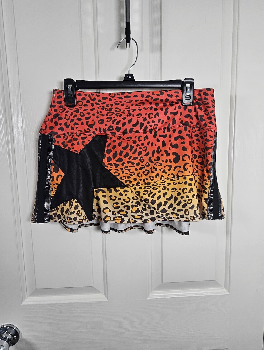 Lucky in Love Golf Tennis Pickleball Skort Wild Cheetah Leather Star Size M